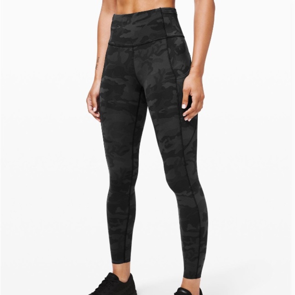 Lululemon Athletica Fast and Free 5 Pocket leggings 25”